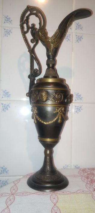 Jarro em bronze - Vintage