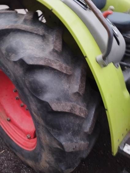 Ciagnik sadowniczy CLASS NECTIS 247