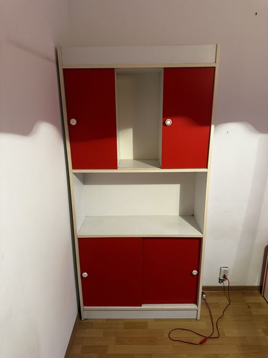 Zestaw mebli do pokoju dziecięcego