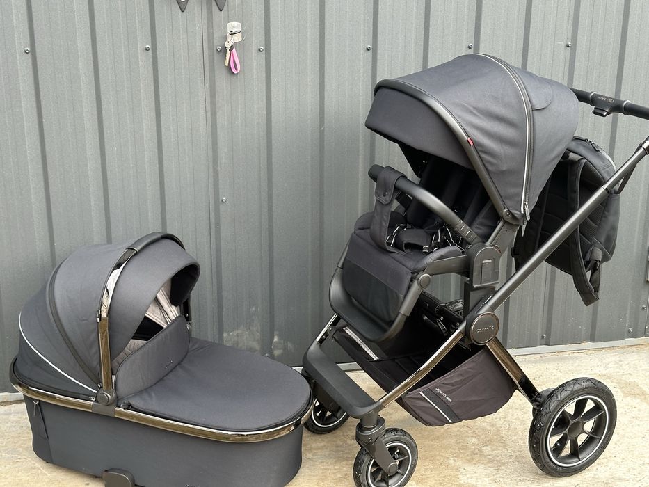 Продам дитячу коляску Carrello Ultimo