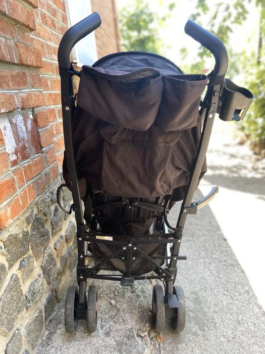 прогулянкова коляска