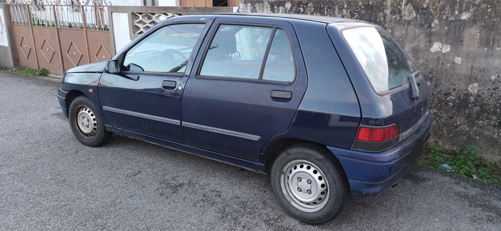 RENAULT CLIO/Manual Gasolina 5p Ano 93 para REPARAR LER DESCRIÇÃO***