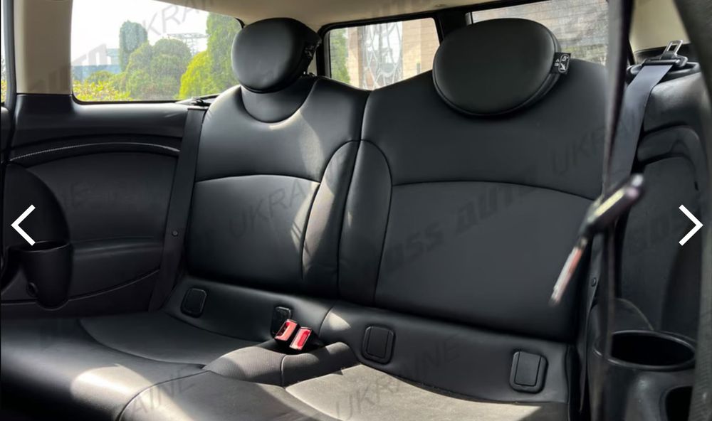 MINI Cooper Clubman S 2011