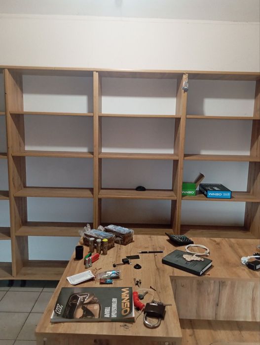 Меблі для магазину