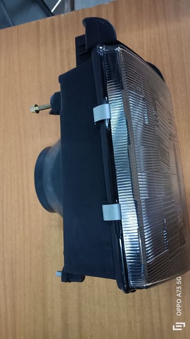 Farol Lancia prisma ótica 1982 esquerda