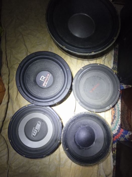 Сабвуфер активний