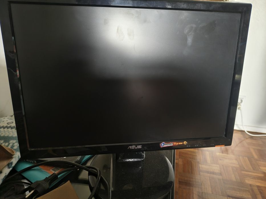 Monitor LG VH1960462476266544844800