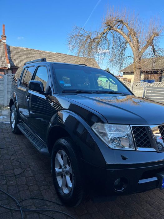 Nssan pathfinder