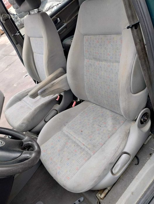 fotel obrotowy lewy obrotnica VW Sharan