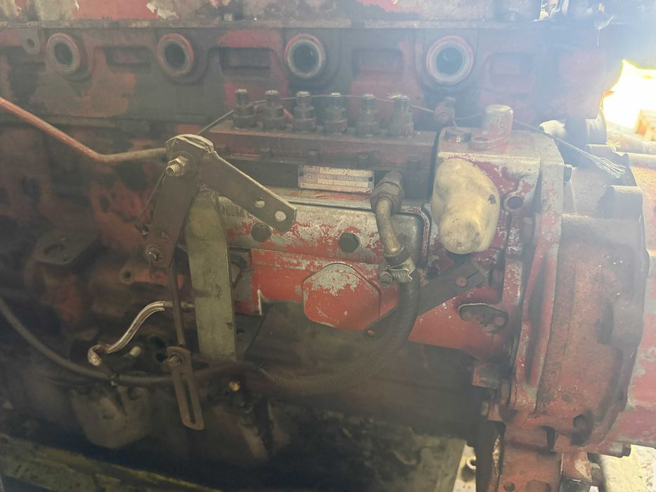 Pompa paliwowa silnik New Holland 2725E