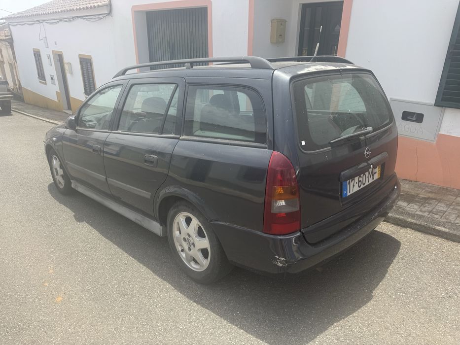 Opel Astra 1.4i Caravan -Precisa de embraiagem