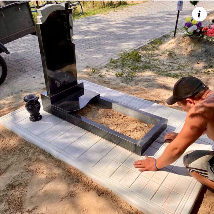 Пам'ятники УСЬОГО 8100 грн