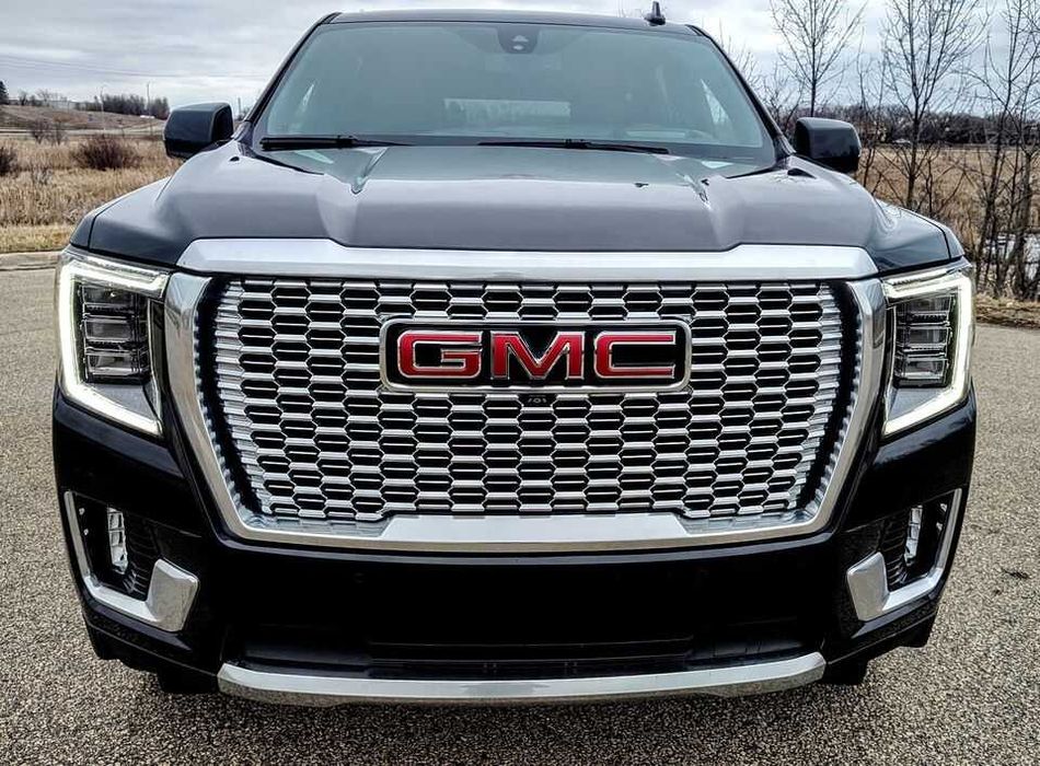 2022   GMC  Yukon