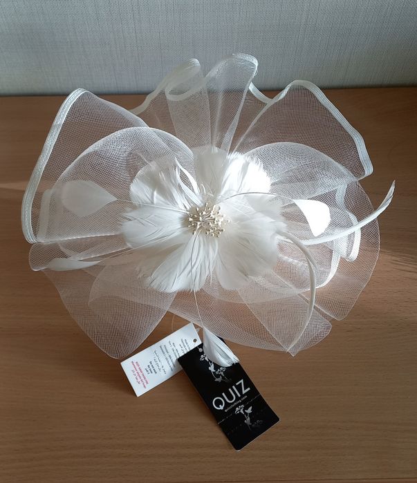 Шляпа свадебная на ободку