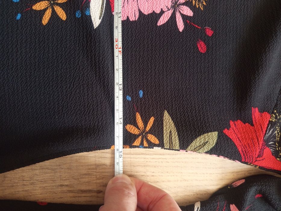 Sukienka mini w kwiaty