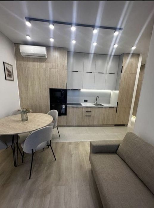 Затишна однокімнатна квартира , на Краснова