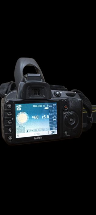 Фотоапарат Nikon D3100 18-55mm  + microSD32Gb