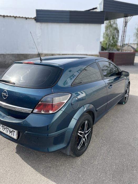 Opel Astra GTC 2007