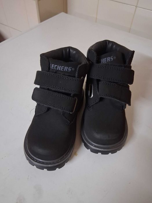Botas pretas skechers