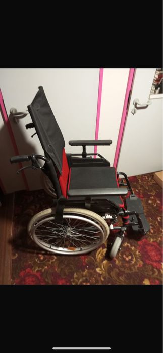 Wózek inwalidzki składany