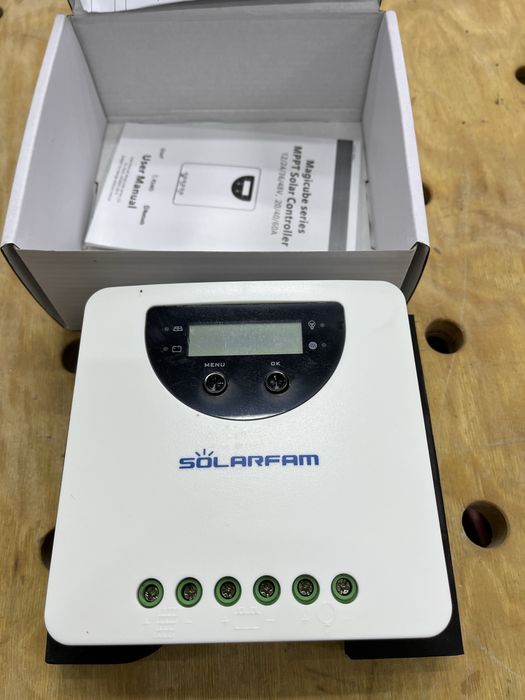 Sterownik MPPT Solarfam 20A bluetooth nowy