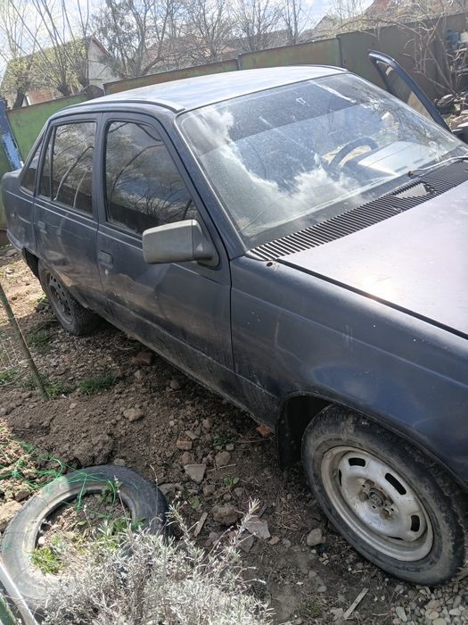 Срочно!!!.Опель кадет 1,3 ,находу