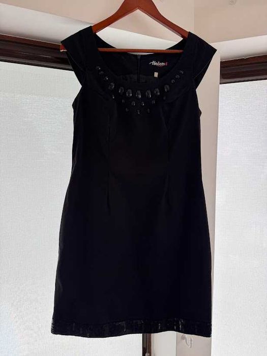 Чотири сукні за ціною однієї додайте в свій гардероб