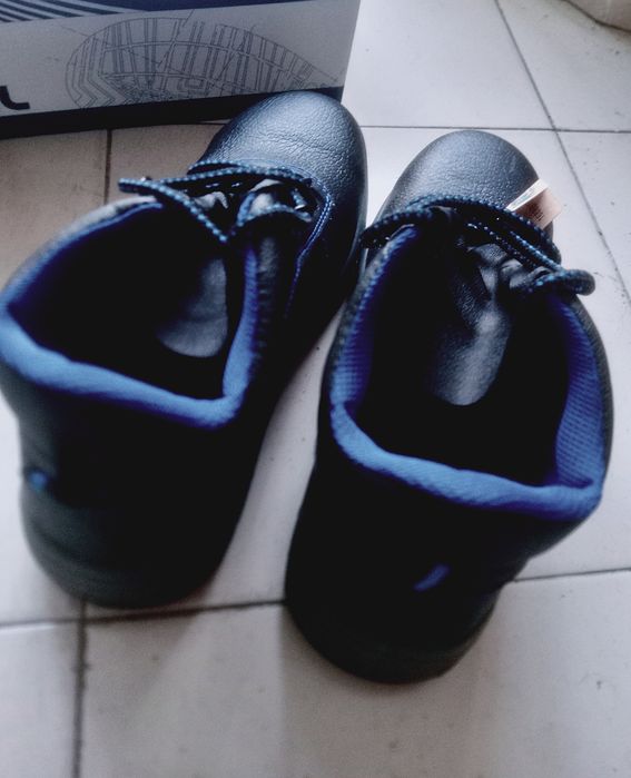 Botas de trabalho NOVAS