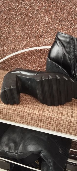 Продам черевики натуральна шкіра.