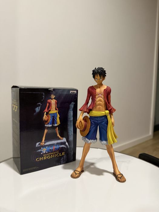 17 Figuras anime (Naruto, One piece, Dragon ball, JJK)