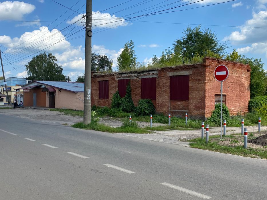 Продаж нежитлової будівлі