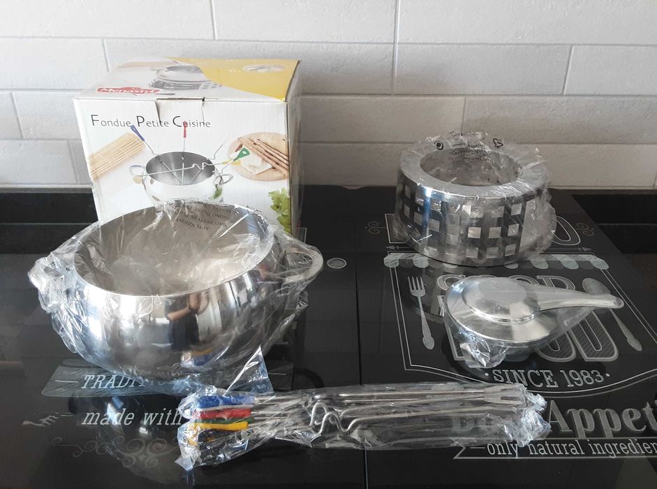 Menastyl Fondue Set (NEW, in box/packaging!)64575236443393121