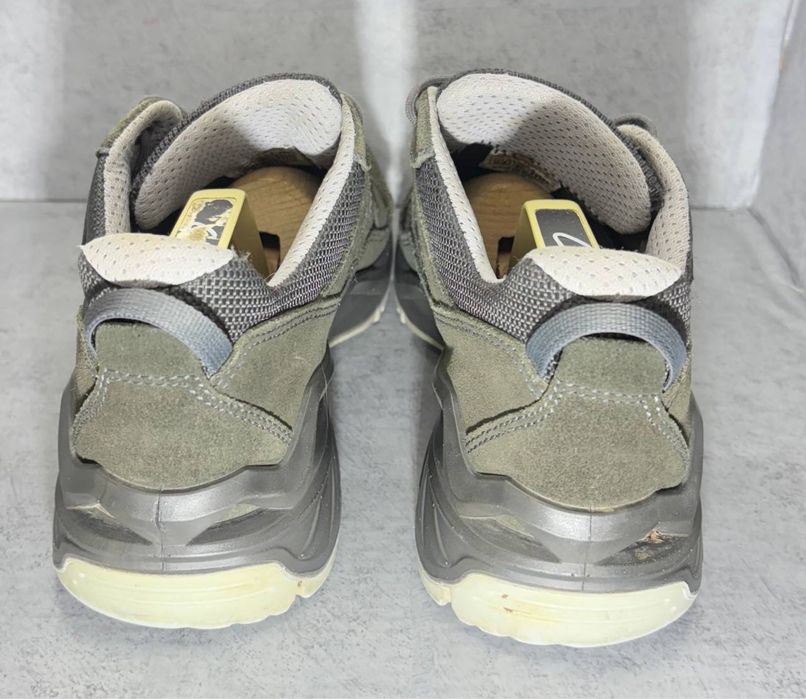 Lowa Gore-tex Size 41 1/2