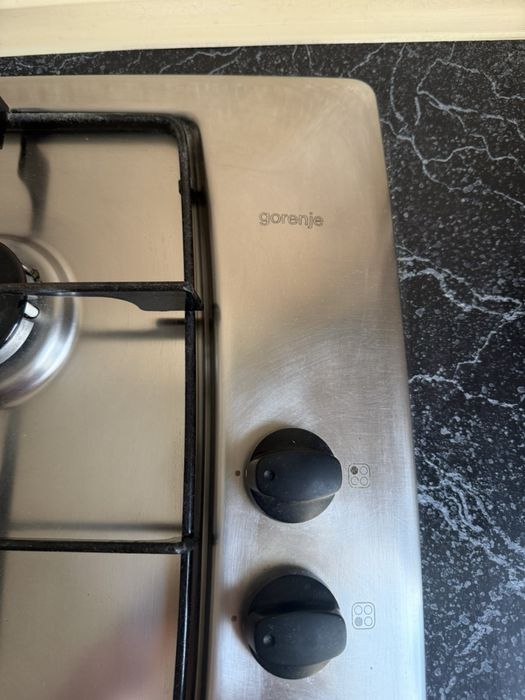 Кухона техніка , газова поверхня та електрична духовка !!!