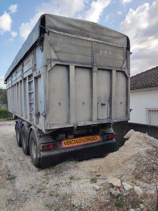 Semi-reboque basculante 2001 Benalu