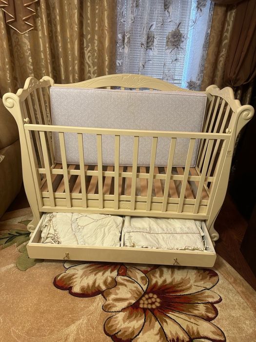 Ліжко дитяче з матрасом