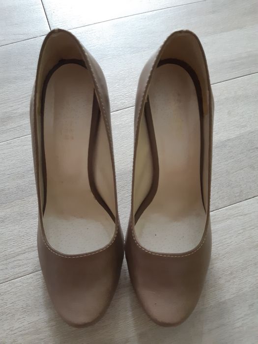 Szpilki nude rozm 36