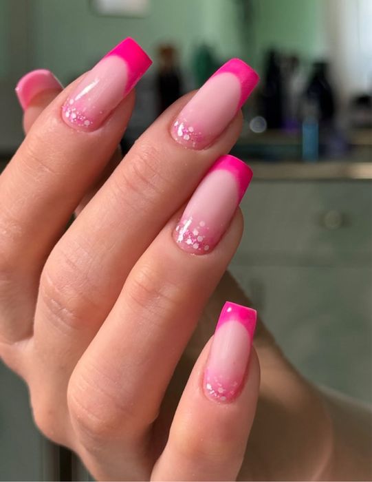 Наращивание ногтей мастер маникюра