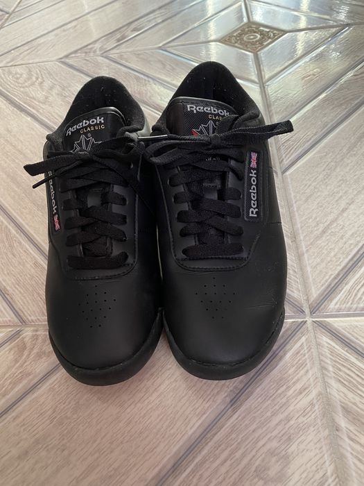 Кросівки Reebok унісекс.