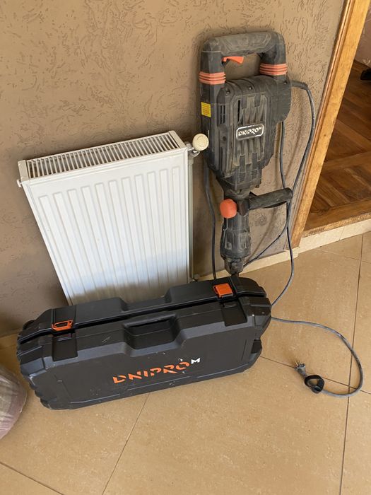 Оренда відбійного молотка Дніпро М