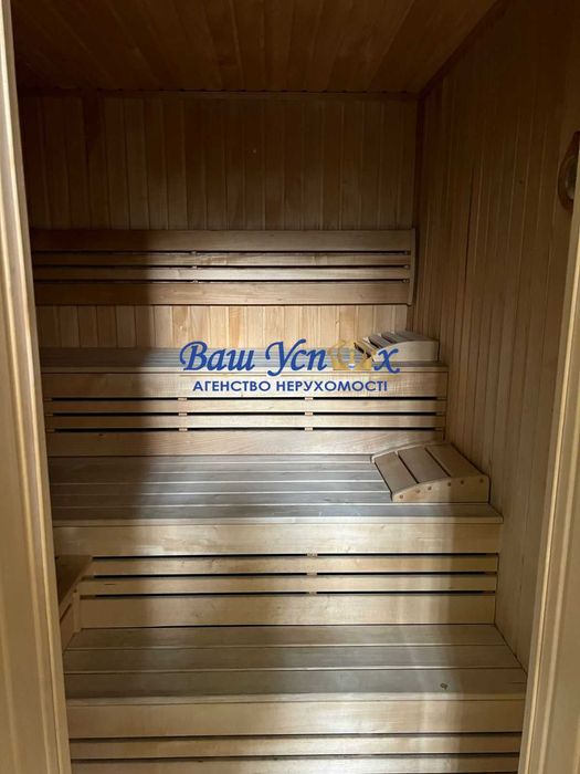 Продажа дома с ремонтом в классическом стиле на Софиевской Борщаговке.