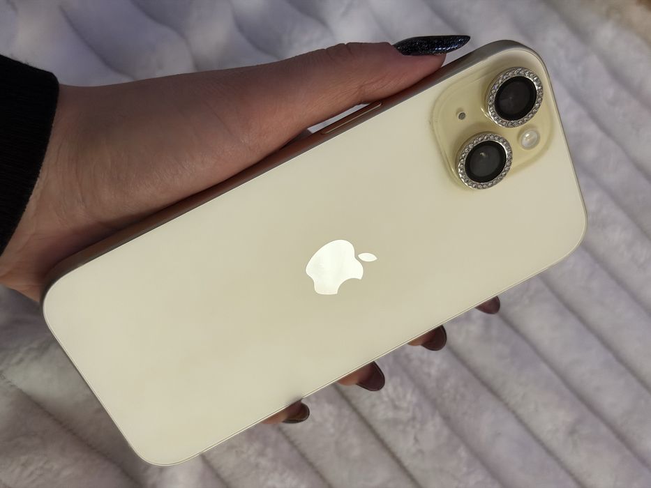 Iphone 15 Gold/Yellow