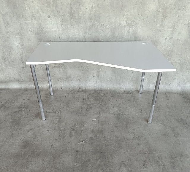 Biurko białe Martela Pinta  140 cm, 160 cm, duża ilość