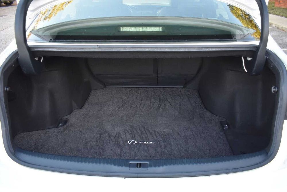 Lexus IS 200t      2016