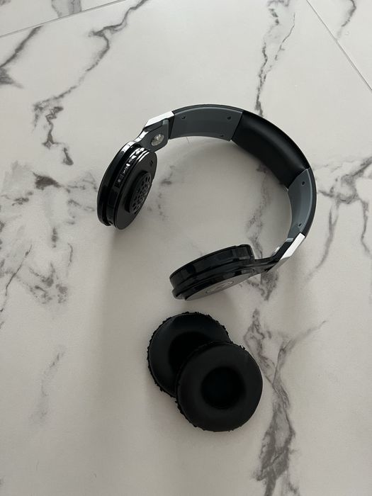 Беспроводные наушники Daewoo