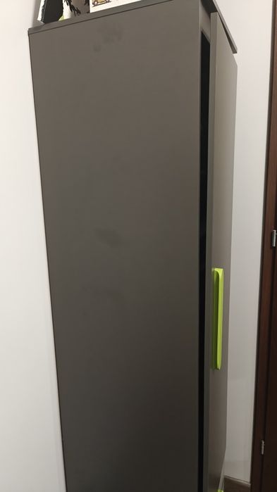 Zestaw mebli do pokoju dziecięcego