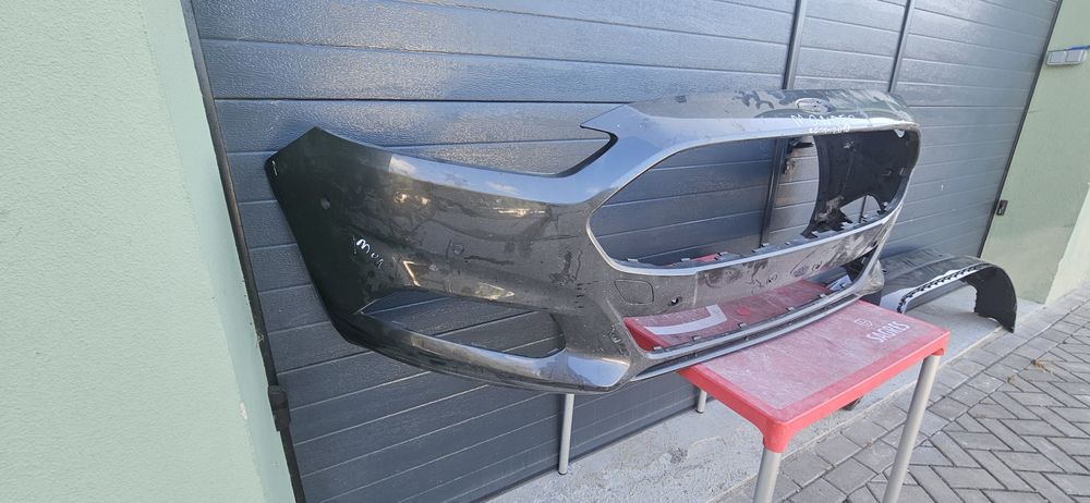 Parachoques ford mondeo.