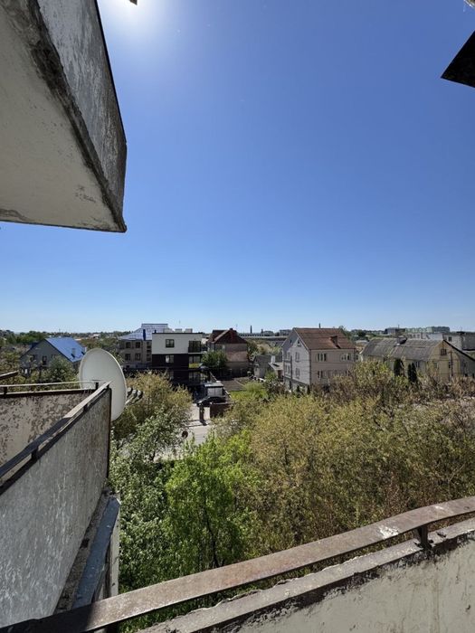 Є Квартира 3К в цегляному будинку