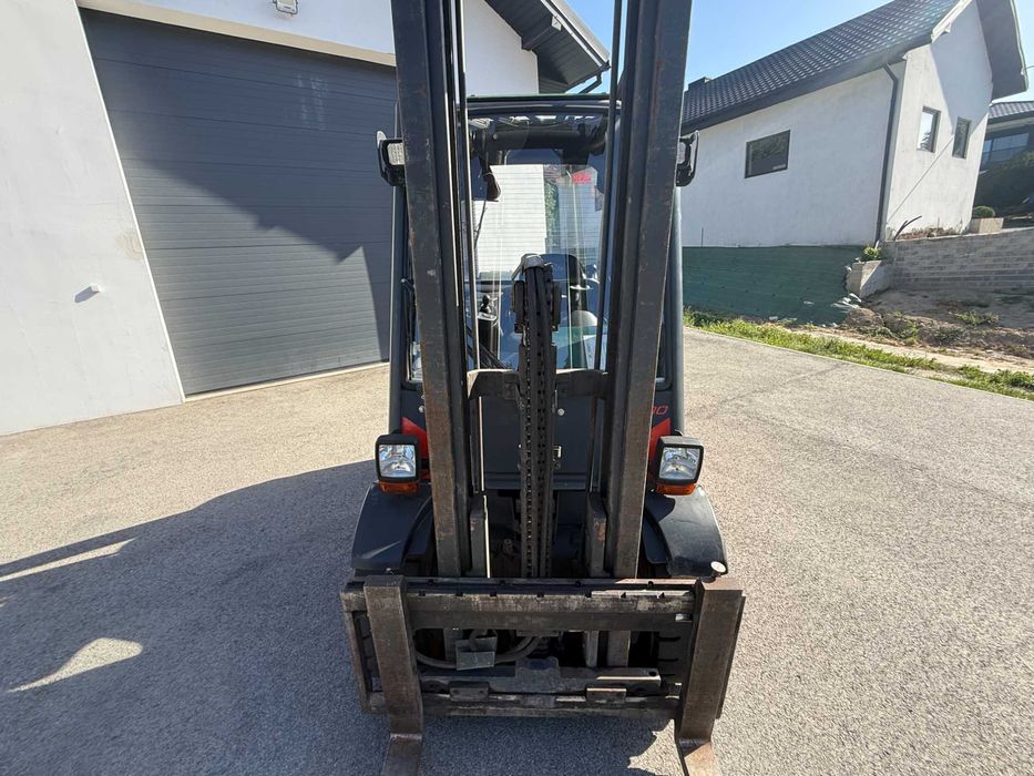 Wózek widłowy Linde H30T-02 EVO 3.0T / LPG / 2015 / Wolny Skok / Przesuw boczny / FV VAT