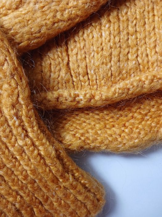 Мохеровый свитер  ZARA